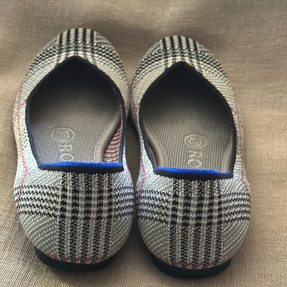 Rothy’s The Flat Grey Glen Plaid Round Toe Flats Sz 5 - Picture 3 of 9
